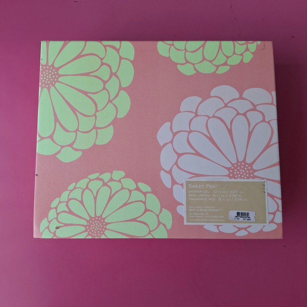 Bath & Body Works SWEET PEA Gift Set Full Size Shower Gel Lotion Mist Box - Picture 7 of 8